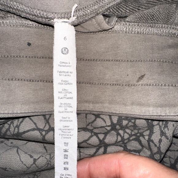 Lululemon Warm Down Joggers Womens Size 6 Tan Black Drawstring Ankle Cuff Sweats - Picture 4 of 4